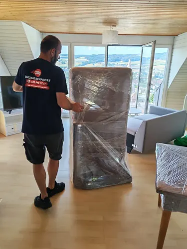 Schrank sicher tragen